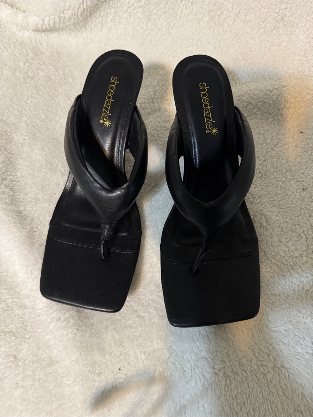 Shoe Dazzle Black Square-Toe Thong Sandals with Padded Strap